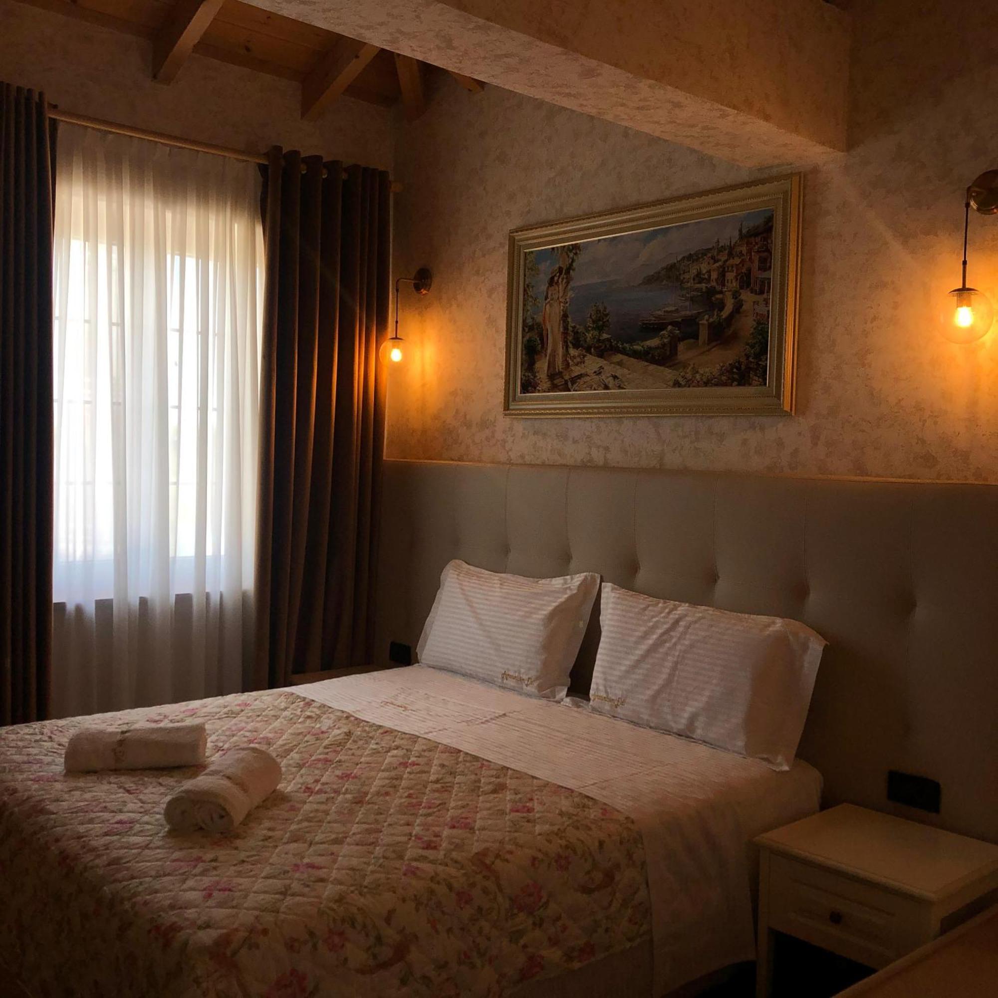 Agroturizem Eldi Hotel Fier Kültér fotó