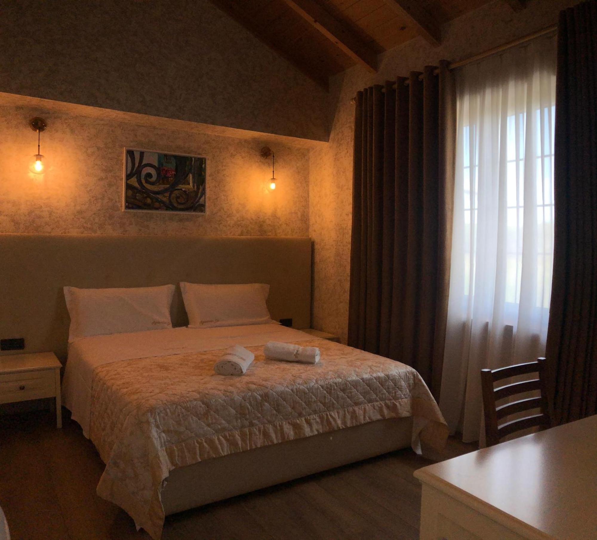 Agroturizem Eldi Hotel Fier Kültér fotó
