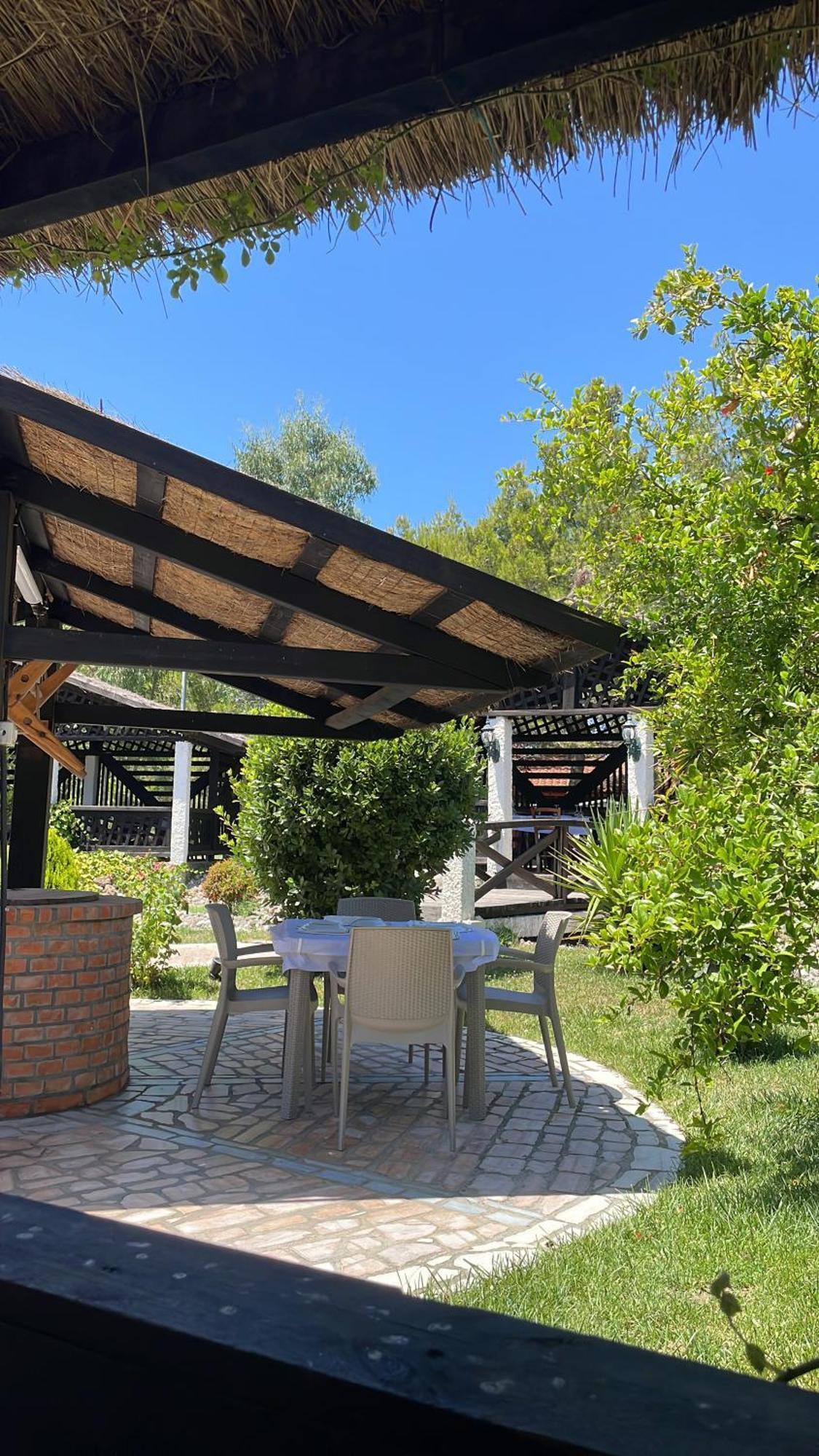 Agroturizem Eldi Hotel Fier Kültér fotó