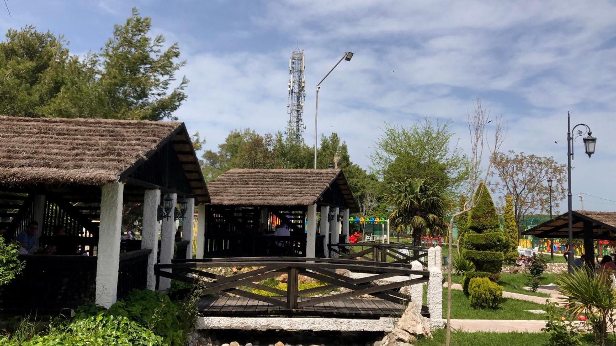 Agroturizem Eldi Hotel Fier Kültér fotó