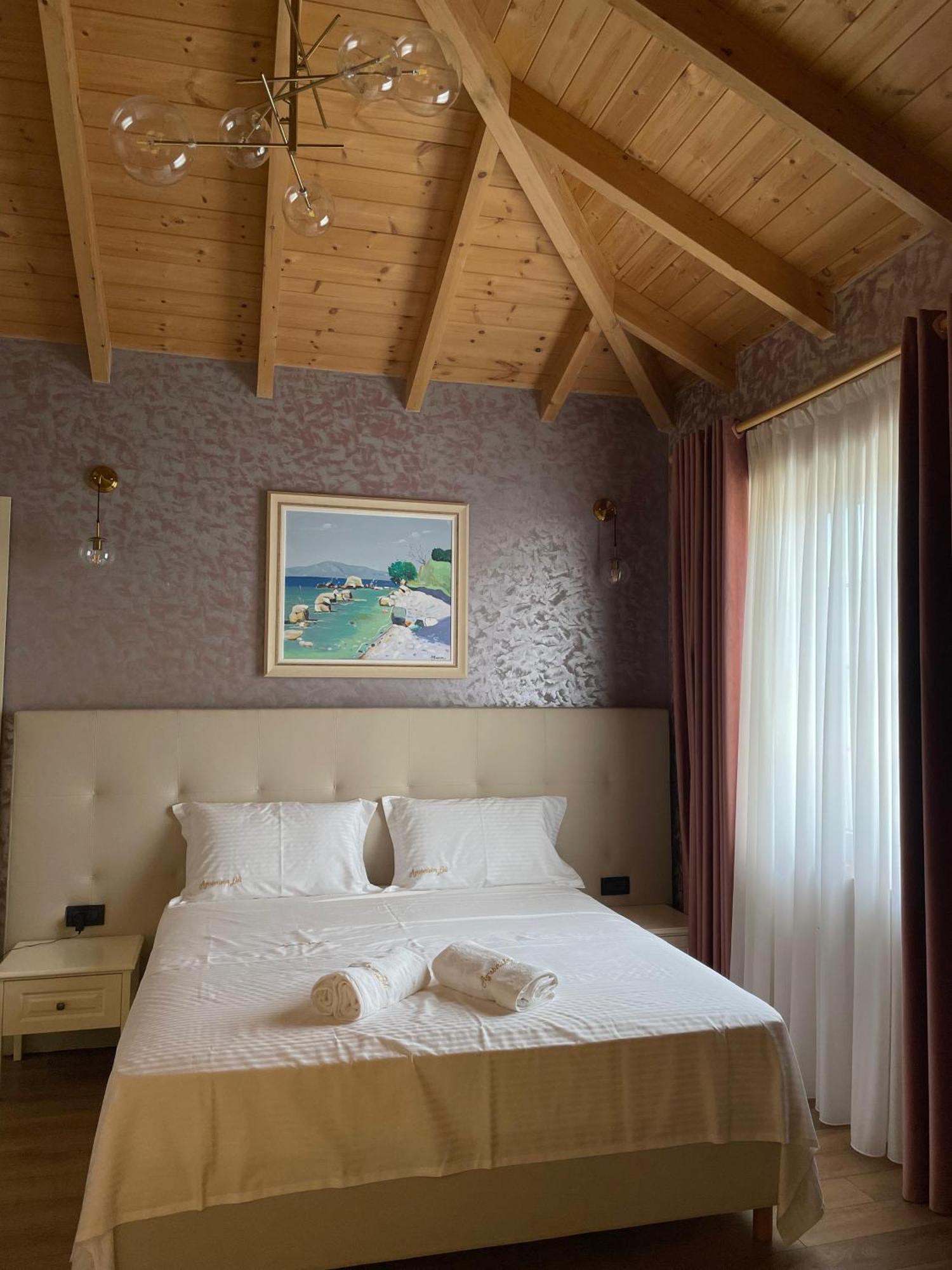 Agroturizem Eldi Hotel Fier Kültér fotó